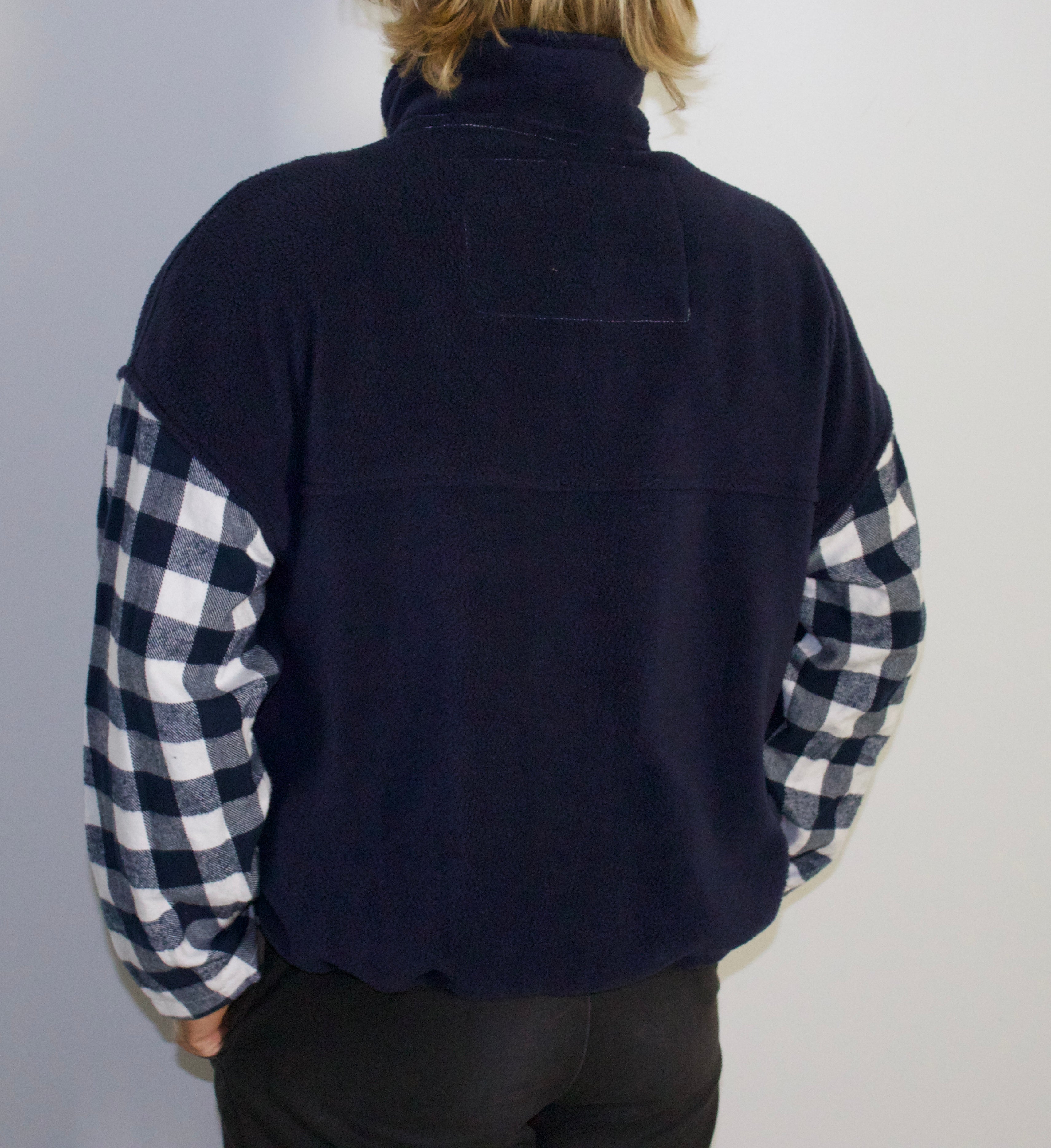 Classic STAR Sweater-Blue Plaid